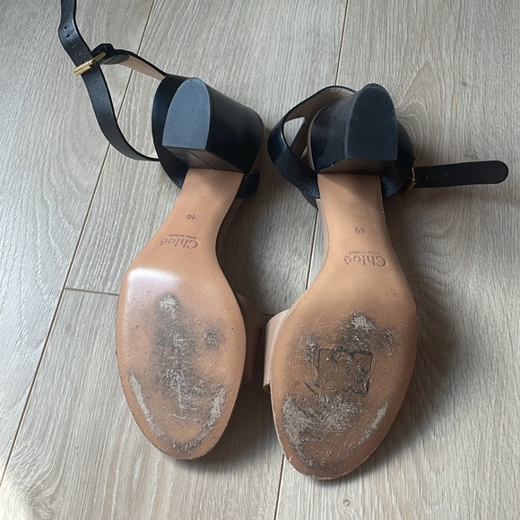 Excellent condition Chole Sandals with chunky heel. Black and tan leather. - Picture 4 of 13